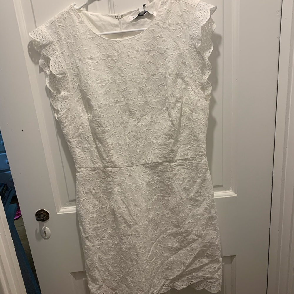 ELEGANT AND BEAUTIFUL MINI DRESS